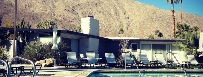 Horizon Hotel Palm Springs is one of Palm Springs with Cyn.