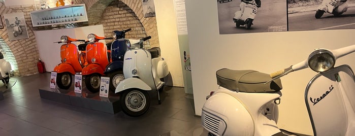 Vespa Museum is one of Rome.