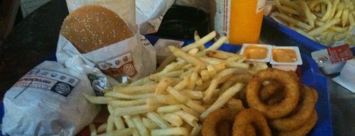 Burger King is one of Tempat yang Disukai Mehmet Ali.