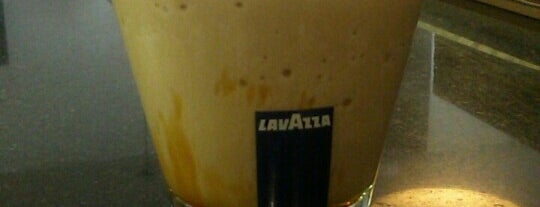 Best Coffee Shop | Lavazza is one of Aykut : понравившиеся места.