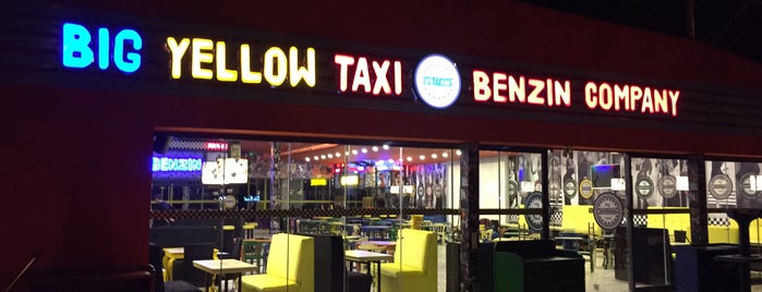 Big Yellow Taxi Benzin is one of Lieux sauvegardés par Murat.