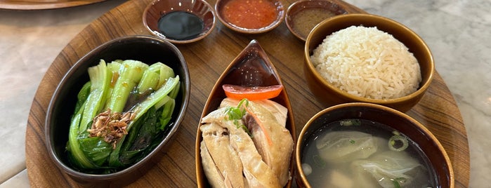 Loy Kee Best Chicken Rice 黎記海南雞飯 is one of Singapore.
