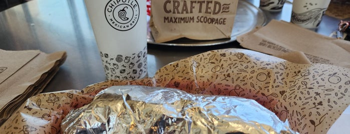 Chipotle Mexican Grill is one of Lugares favoritos de Stephen.