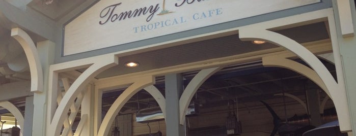 Tommy Bahama Restaurant & Store is one of Naples.