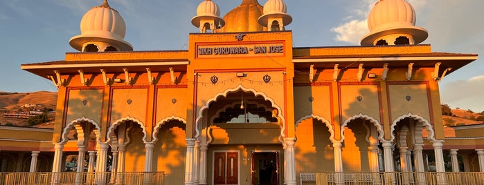 Sikh Gurdwara Sahib is one of Lugares favoritos de Neha.