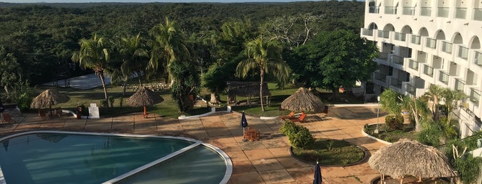 Uxmal Resort Maya is one of Posti che sono piaciuti a David Ernesto.