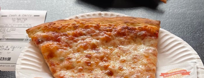 Twin Peaks Pizza & Pasta is one of Gluten Free in SF.