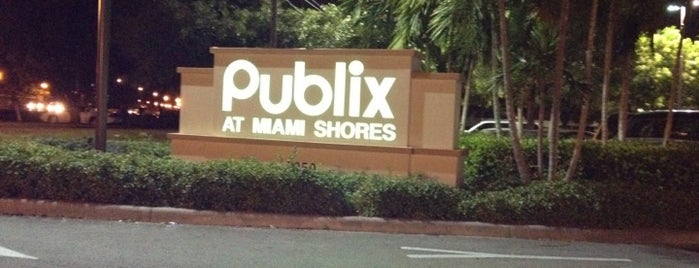 Publix is one of สถานที่ที่ Dan ถูกใจ.