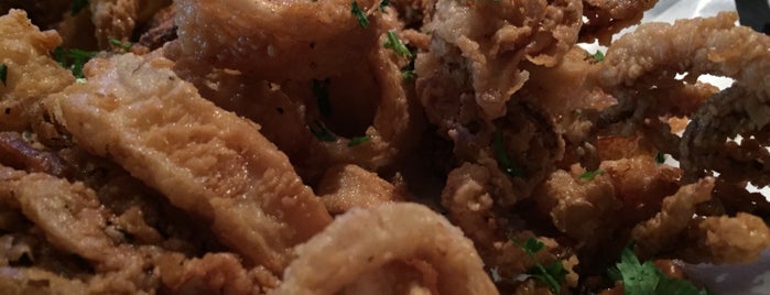Yard House is one of The 15 Best Places for Fried Calamari in Los Angeles.