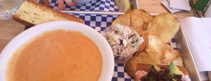 New England Lobster Market & Eatery is one of Posti che sono piaciuti a _.