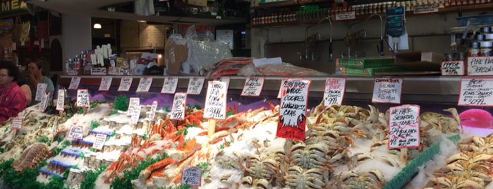 Pike Place Fish Market is one of _ 님이 좋아한 장소.