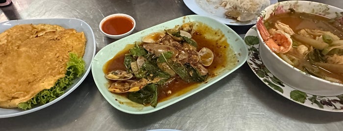 ราชาข้าวต้ม ผักบุ้งลอยฟ้า is one of Pattaya.