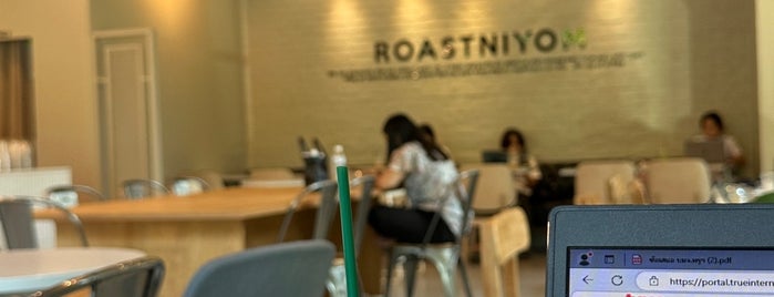 Roastniyom is one of Chiang Mai Favorite.