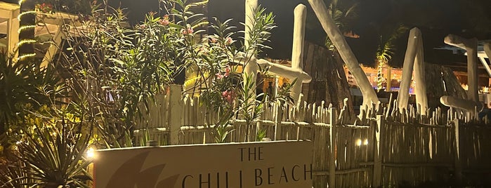 The Chili Beach Restaurant and Sunset Bar - Best Restaurant in Town is one of Jeri.