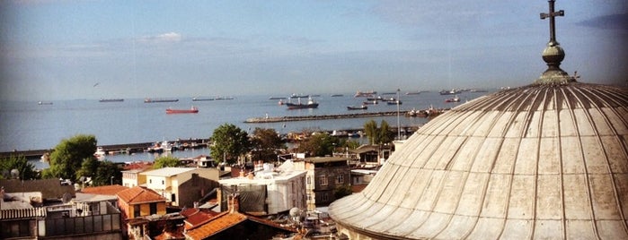 Sayeban Hotel Istanbul is one of Tempat yang Disukai Marina.