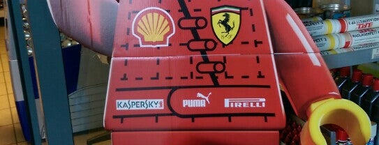 Shell Tankstelle Reiter Sepp is one of Auto Engleder + Partner.