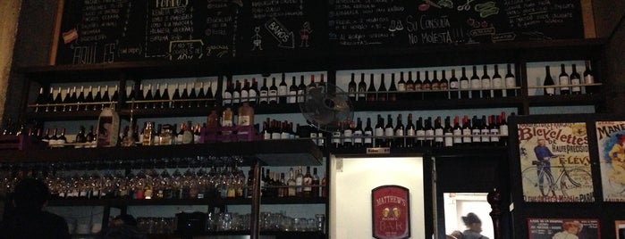 Urriola Café Resto Bar is one of Santiago.