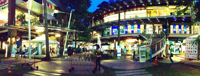 La Villa is one of shopping in bangkok.