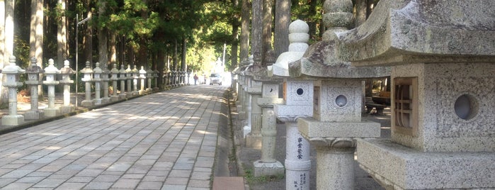 Okunoin Cemetery Path is one of Nippon.