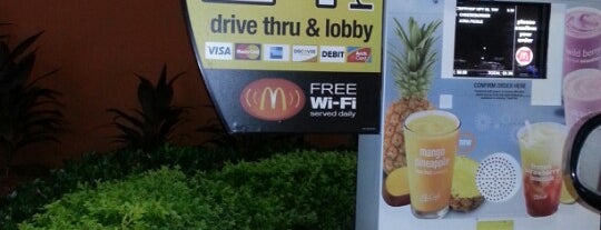 McDonald's is one of สถานที่ที่ Maria ถูกใจ.