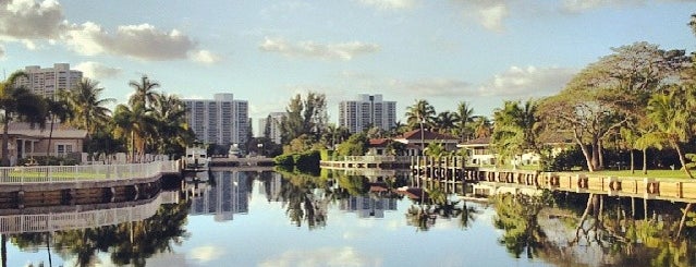 Golden Isles is one of Albert'in Beğendiği Mekanlar.