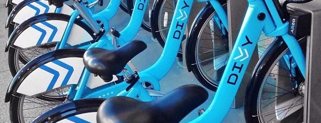 Divvy Station is one of Interesting Facts.