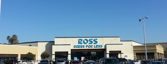 Ross Dress for Less is one of Velma 님이 좋아한 장소.