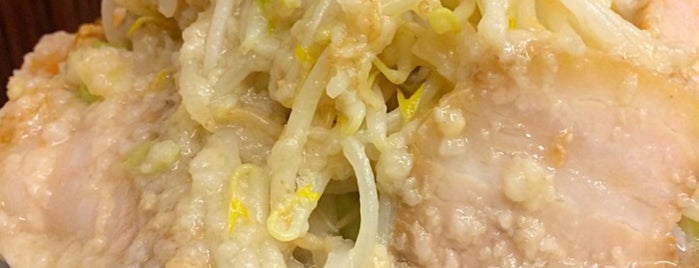 麺屋 松 is one of Locais curtidos por Kazuo.