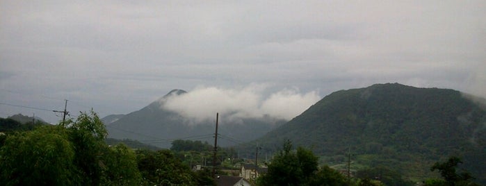 가산산성 앞 is one of สถานที่ที่บันทึกไว้ของ ahnu.