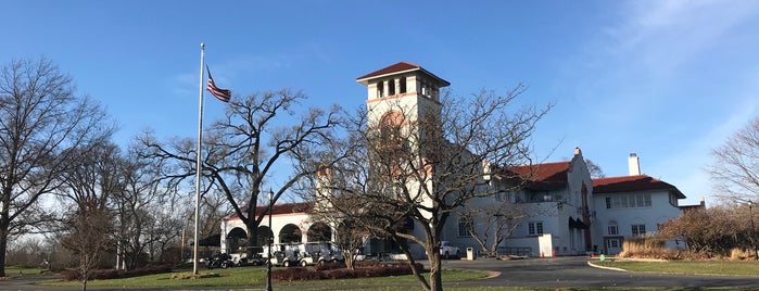 Ravisloe Country Club is one of Golfin' the Suburbs.