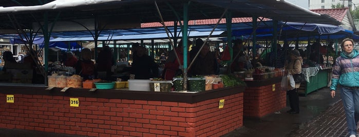 Преображенский рынок is one of Магазины.