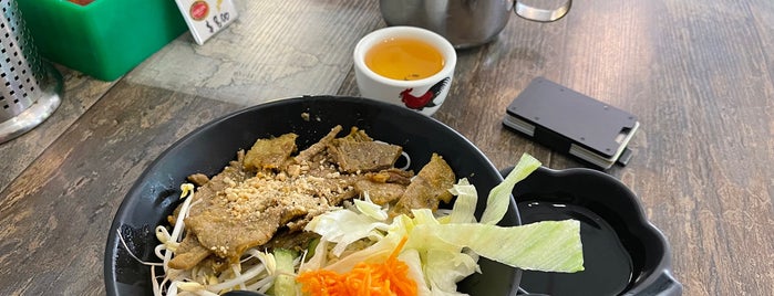 Hansan Vietnamese Restaurant 漢山越南餐館 is one of Food & Drink.