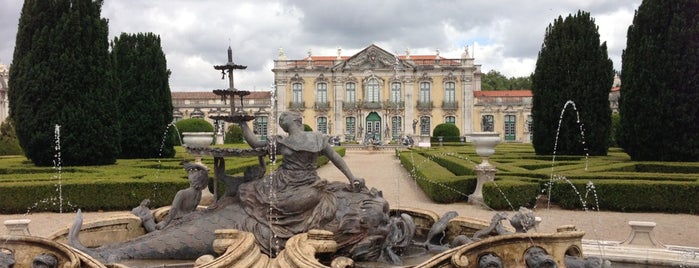 Palácio Nacional de Queluz is one of Fora do Grande Porto.