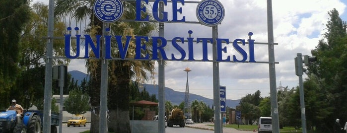 Ege Üniversitesi is one of Orte, die Şahin gefallen.