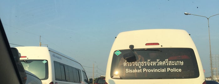 สี่แยกเข้าพระปฐมเจดีย์ is one of Pupae'nin Beğendiği Mekanlar.