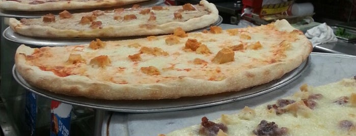 Milanos PIZZA is one of Crunchbutton's Top Food in Providence.
