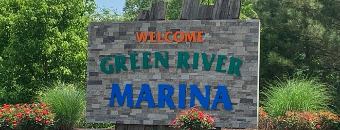 Green River Marina is one of Life Jacket Loaner Sites: South East.