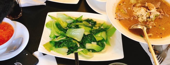 Chifa Lu Qing is one of 20 favorite restaurants.