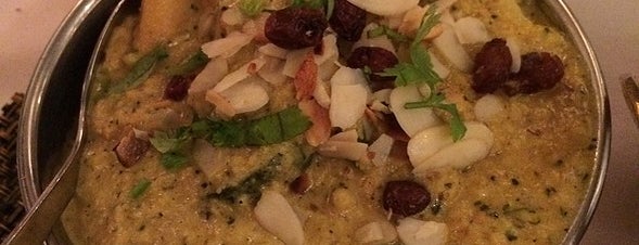 Tulsi is one of The Best Indian Food NYC: Bŏna ēpētīta.