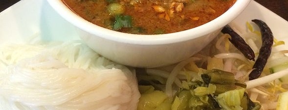 SriPraPhai is one of The Best Thai Food NYC: ทานให้อร่อยนะ.