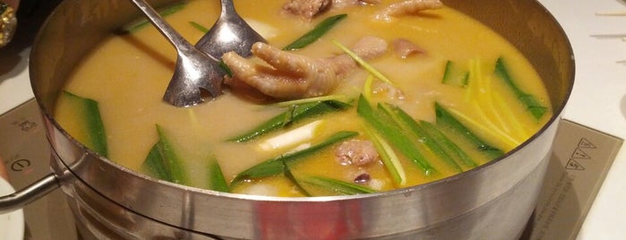肥仔文澳門豬骨煲 is one of 上海美食.