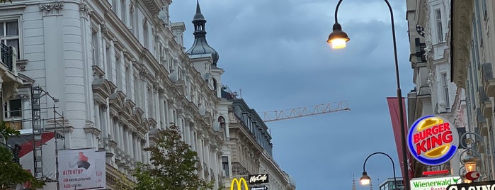 wurstlstand krugerstraße is one of Posti che sono piaciuti a Anastasia.