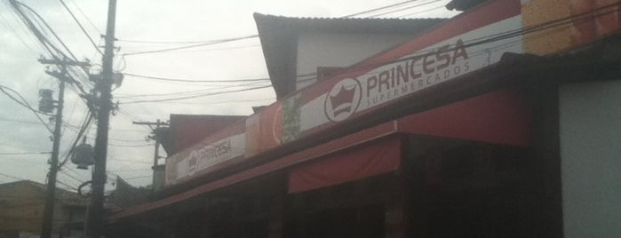 Princesa Supermercados is one of Tempat yang Disukai Giovo.