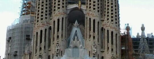The Basilica of the Sagrada Familia is one of Lugares preferidos de Barcelona.