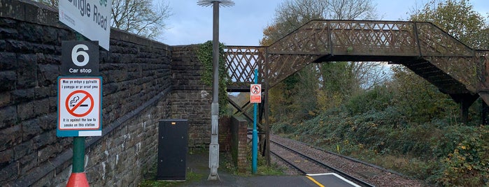 Dingle Road Railway Station (DGL) is one of P Town.
