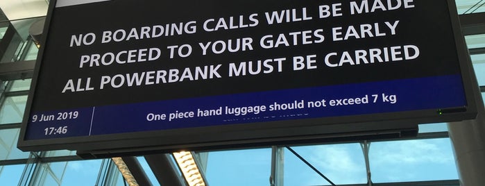 Lion Air(JT) Check-In Counter is one of James'in Beğendiği Mekanlar.