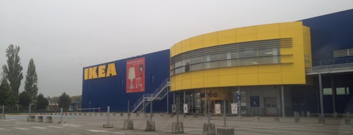IKEA is one of Lugares favoritos de Jack.