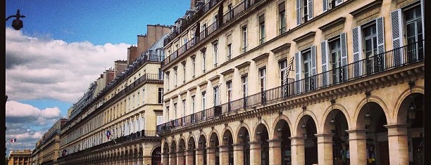 1st arrondissement – Louvre is one of 1er arrondissement de Paris.
