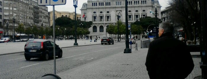 Avenida dos Aliados is one of ZORRO spots!.