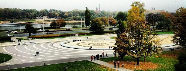 Multimedialny Park Fontann is one of Warsaw | Polska.